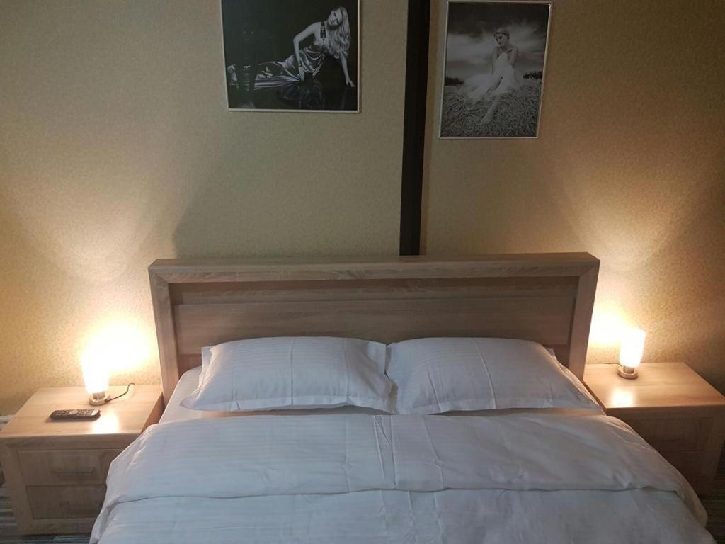 Rez Suites 雅西 外观 照片