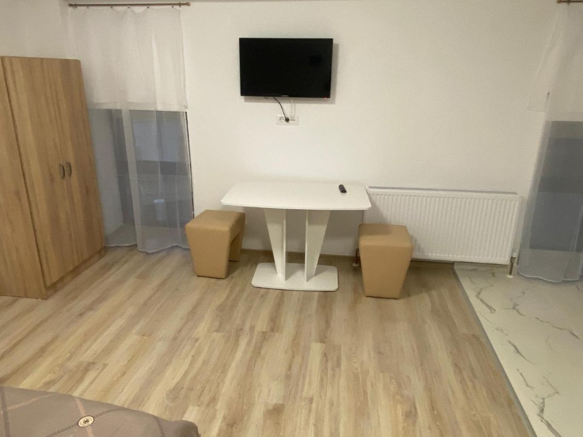 Rez Suites 雅西 外观 照片